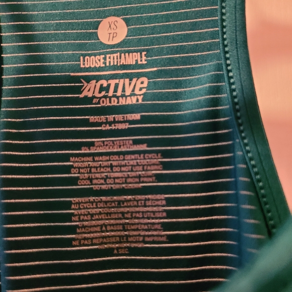 ❌️NOT FOR SALE❌️5 for 25$ Old navy workout top - Picture 2 of 3